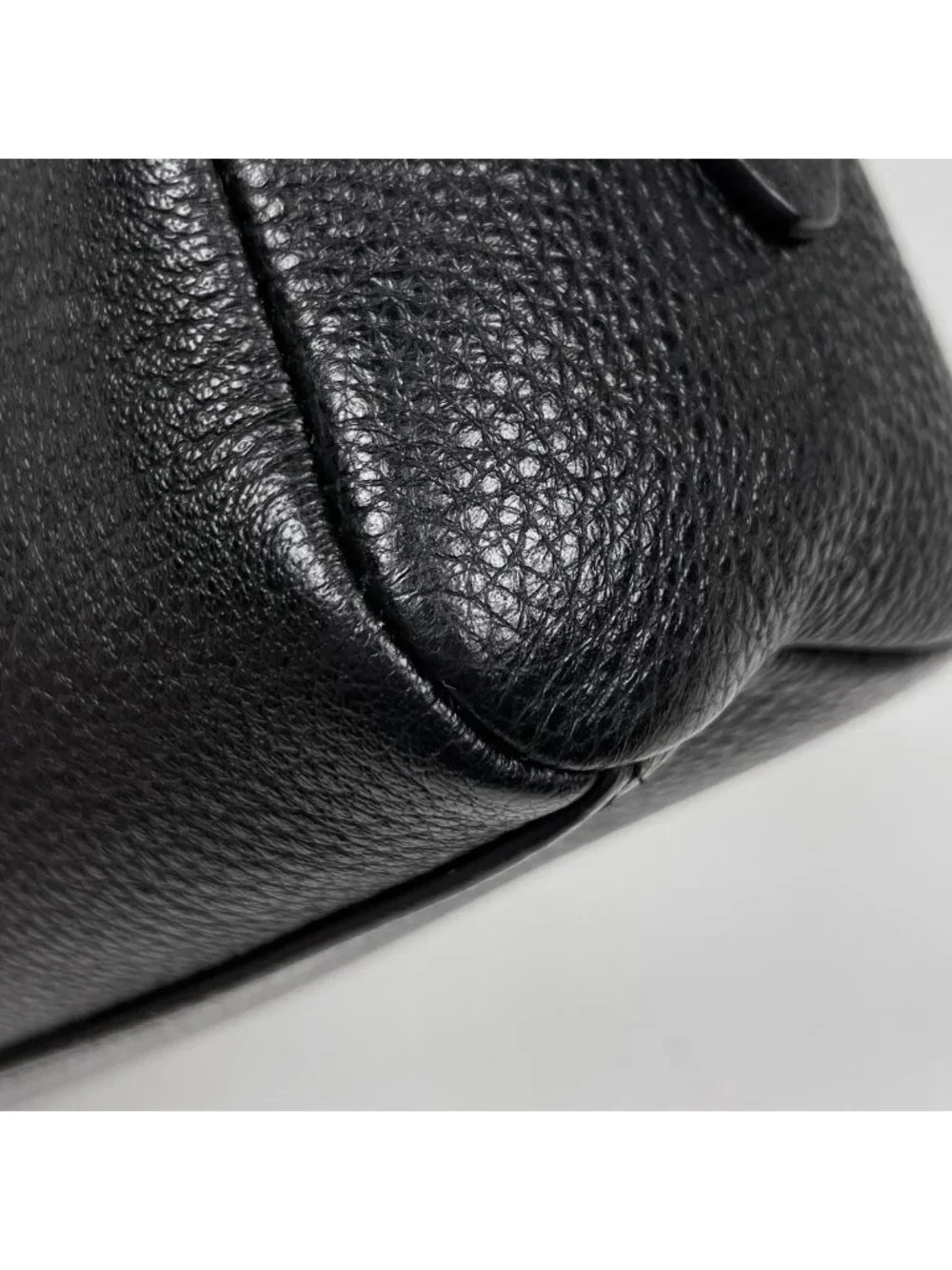 Prada Makeup Pouch Leather Nero
